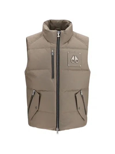 Moose Knuckles Quilted Logo-patch Gilet In Brown