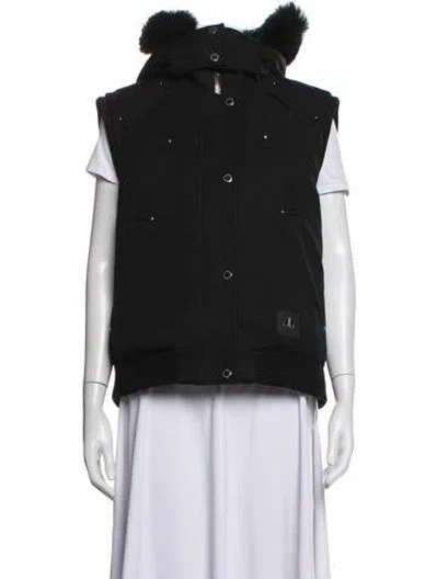 Pre-owned Moose Knuckles Vest In Black