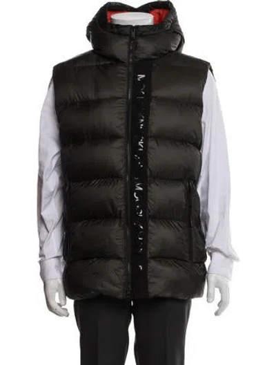 Pre-owned Moose Knuckles Vest In Green