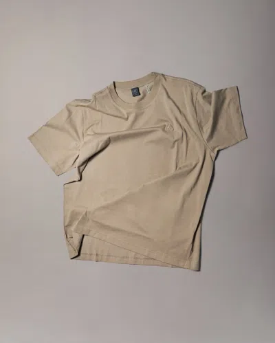 Moose Knuckles Yul Classic T-shirt In Neutral