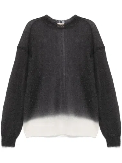 Mordecai Ombré Sweater In Grey