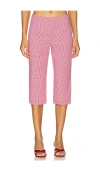More To Come Drea Capri Pant In 红色