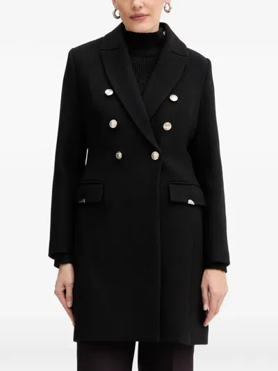 Morgan Buttoned Coat In Black