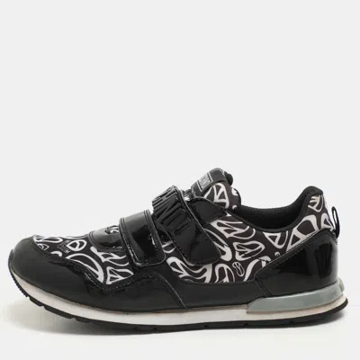 Pre-owned Moschino Black/white Printed Neoprene And Patent Leather Velcro Low Top Sneakers Size 36