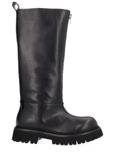 Moschino Round Toe Zipped Boots In Black