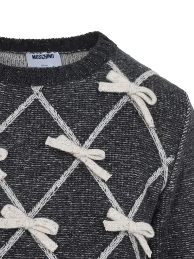 Moschino Textured Grey Knit Sweater With Decorative Bows In Gray