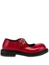 Moschino Glossy Round Toe Ballerina Shoes In レッド