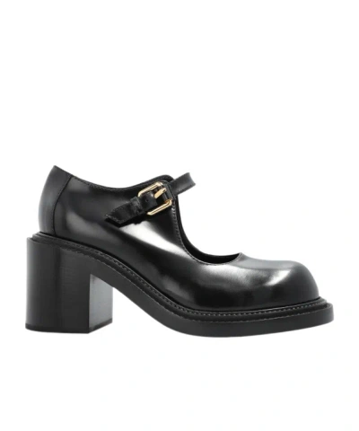 Moschino Buckled Pumps In Black