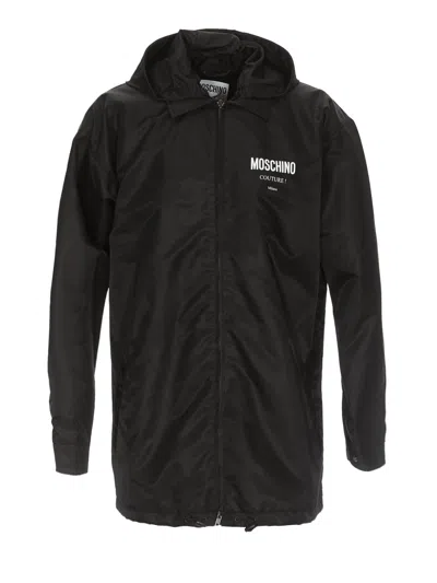 Moschino Logo Print Over Windbreaker In Negro