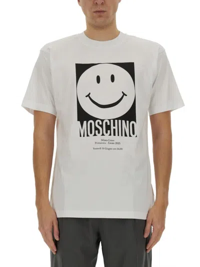 Moschino Crew Neck T-shirt With Playful Logo Print In Gray