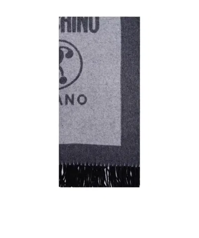 Moschino Double Question Mark-intarsia Wool Scarf In Gray | ModeSens