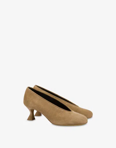 Moschino Duck Suede Pumps In Sand