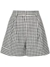 Moschino Gingham-check Tailored Shorts In 黑色