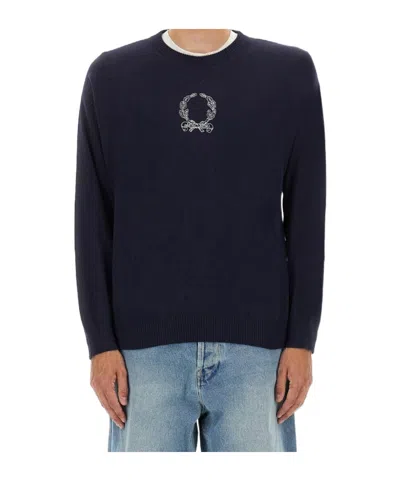Moschino Laurel Crown Embroidered Crewneck Pullover In Black