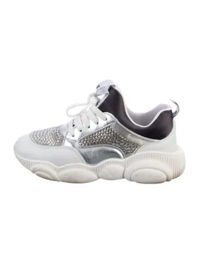 Pre-owned Moschino Leather Crystal Embellishments Athletic Sneakers In White