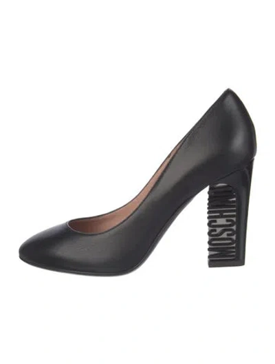 Pre-owned Moschino Leather Pumps In Black