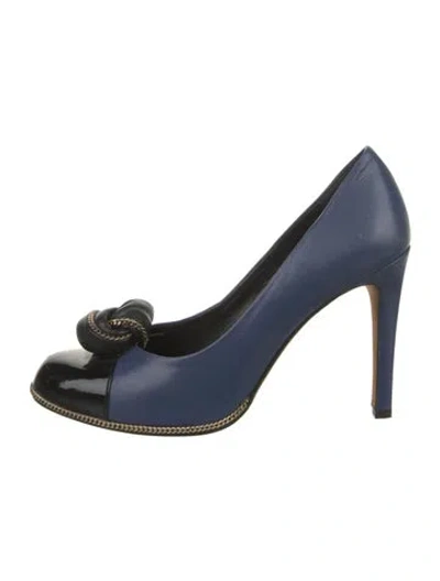 Pre-owned Moschino Leather Pumps In Blue