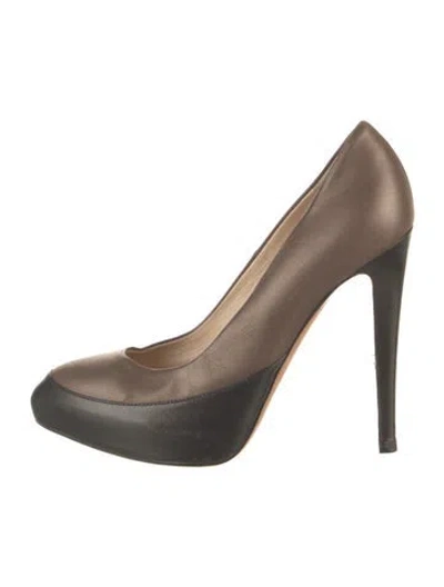 Pre-owned Moschino Leather Pumps In Brown
