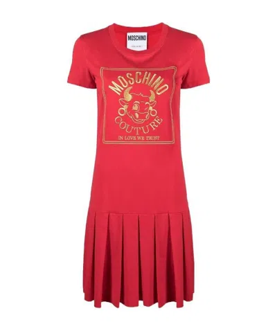 Moschino Logo-embroidered T-shirt Dress In Red