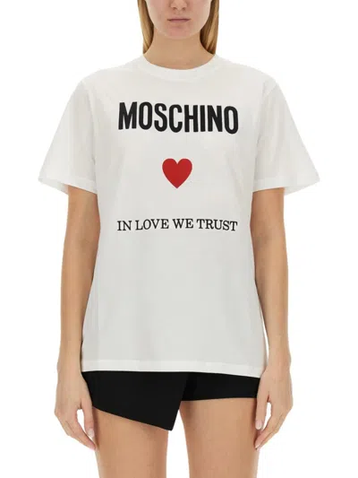 Moschino Logo Heart Motif T-shirt With Bold Design In White