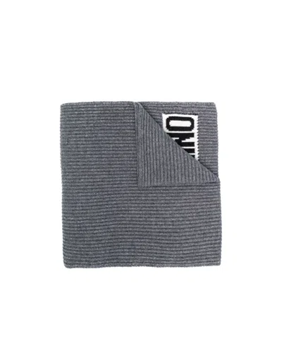 Moschino Logo Intarsia-knit Scarf In Gray