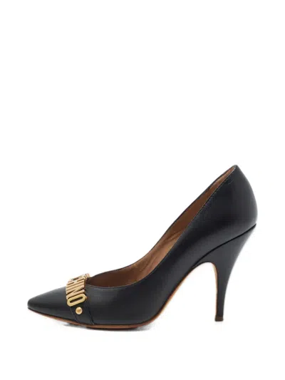 Pre-owned Moschino Logo Letter Pointed Toe Pumps In Black
