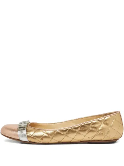 Pre-owned Moschino Logo-lettering Leather Ballet Flats In Gold