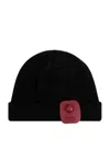 MOSCHINO MOSCHINO LOGO PLAQUE KNITTED HAT