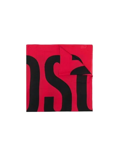 Moschino Logo-print Wool Scarf In Rot