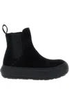 Moschino Round Toe Boots With Elastic Side Panels In Black