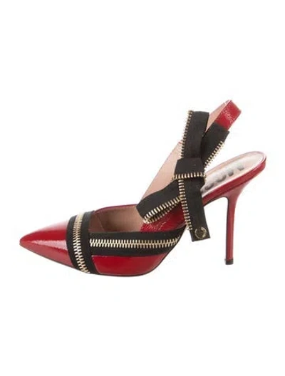 Pre-owned Moschino Patent Leather Graphic Print Slingback Pumps In Red