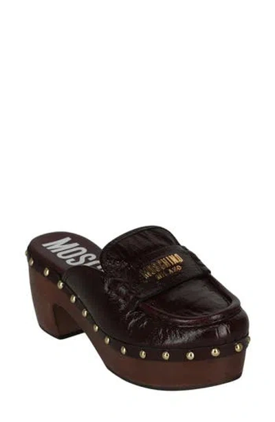 Moschino Patent Leather Platform Clog In Bordeaux