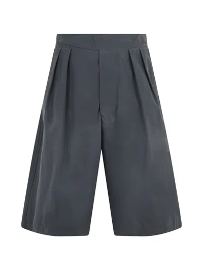 Moschino Pleated Wide-leg Shorts In Gray