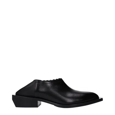 Moschino Pointed-toe Leather Mule In Black