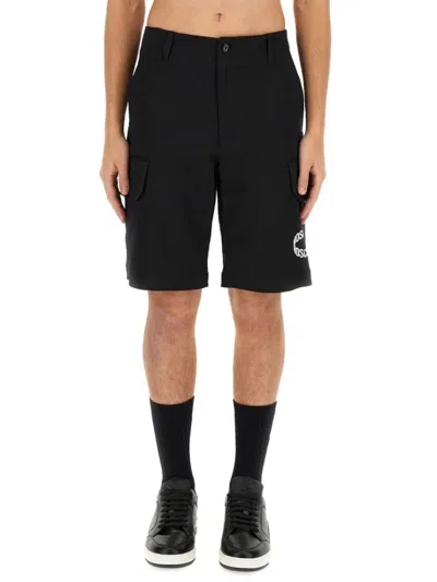 Moschino Logo Cargo Shorts With Pockets And Loops In Black