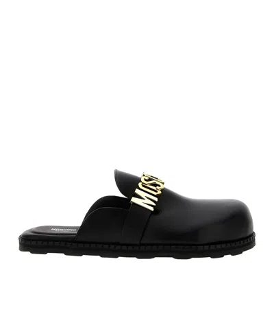 Moschino Round Toe Slippers In Black