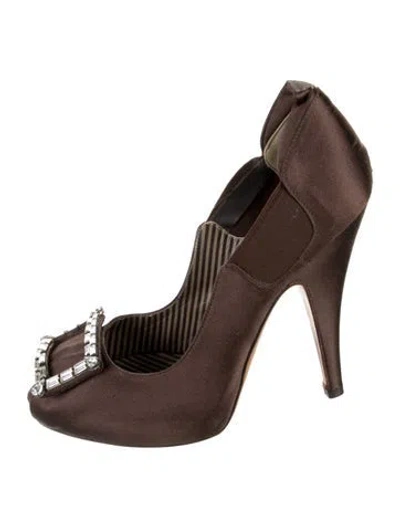 Pre-owned Moschino Satin Pumps In Brown
