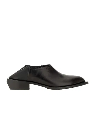 MOSCHINO MOSCHINO SCALLOP-EDGE SLIP-ON LOAFERS