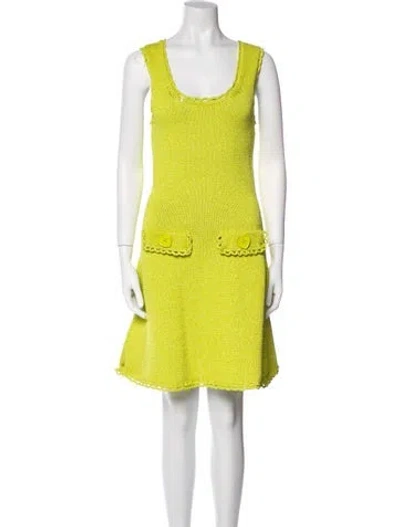 Pre-owned Moschino Scoop Neck Knee-length Dress In Green