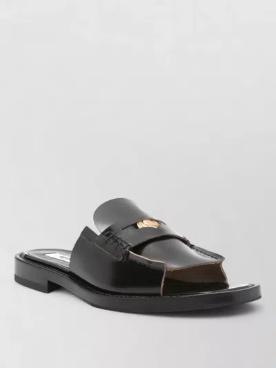 Moschino Slides Open Toe Flat Sole Gold Tone In Black