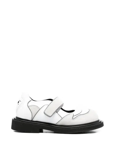 Moschino Strap Panelled Leather Ballet Flats In White