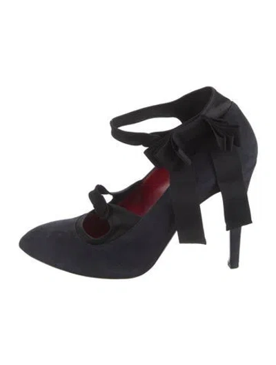 Pre-owned Moschino Suede Pumps In Blue