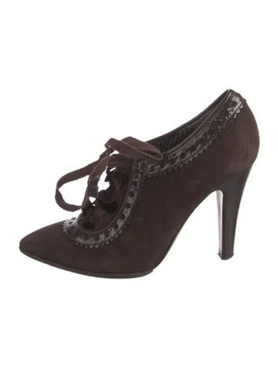 Pre-owned Moschino Suede Pumps In Brown