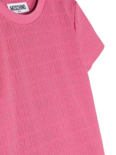 Moschino T-shirt All Over Logo In Fucsia