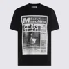 Moschino T-shirt Whit Maxi Print In Black