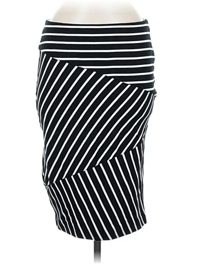Pre-owned Mossimo Casual Skirt In Black