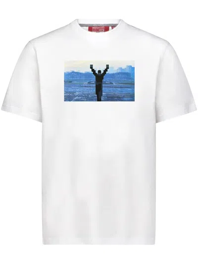 Mostly Heard Rarely Seen 8-bit Victory 8-bit Appliqué Cotton T-shirt In 白色