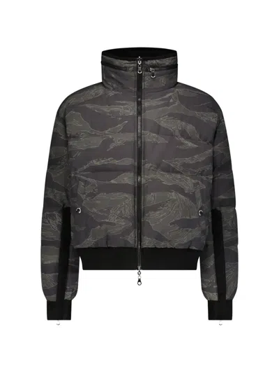 Mostly Heard Rarely Seen Reversible Camo Puffer Jacket In Black