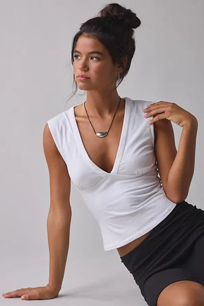 Motel Emberly Plunge Front Cropped Tank Top In White, Women's At Urban Outfitters