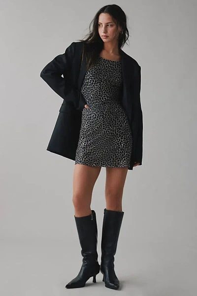 Motel Sartika Giraffe Print Mesh Bell Sleeve Mini Dress In Giraffe, Women's At Urban Outfitters